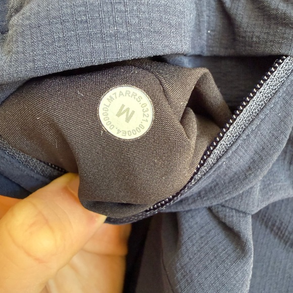 Lululemon Bowline 5” shorts - Picture 4 of 4